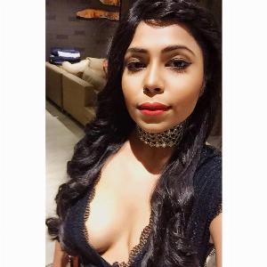 Farrah Kader Hot_27.jpg Farrah Kader Hot & Topless